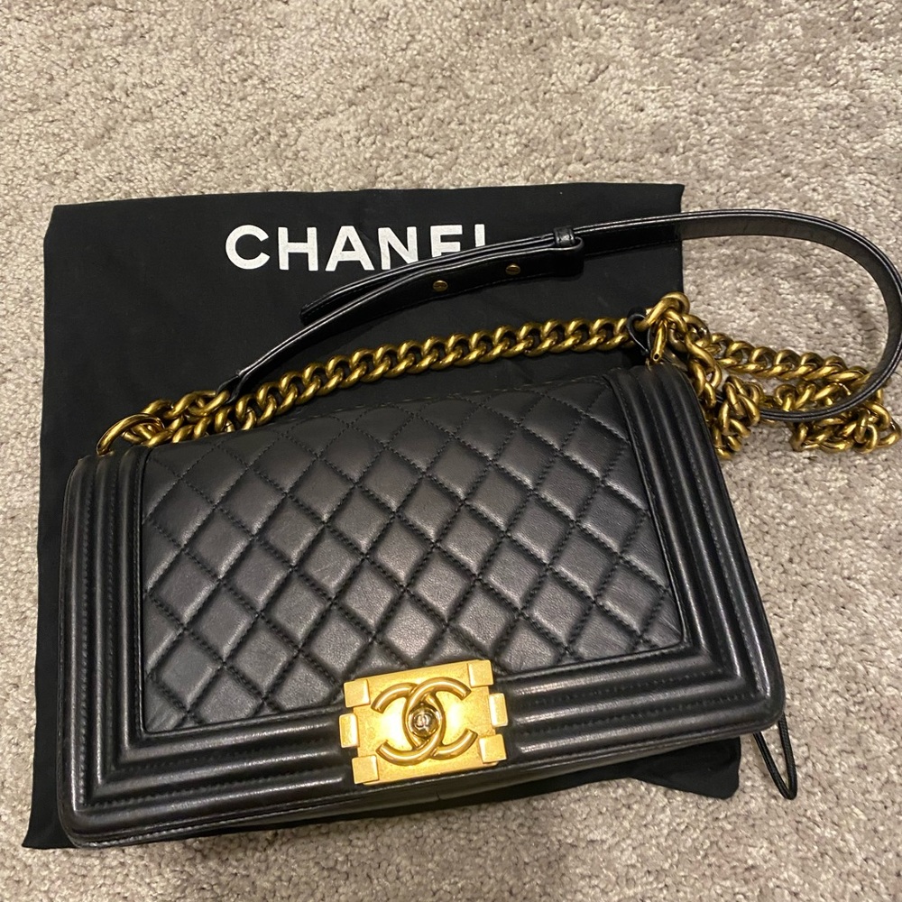 Chanel Boy Medium